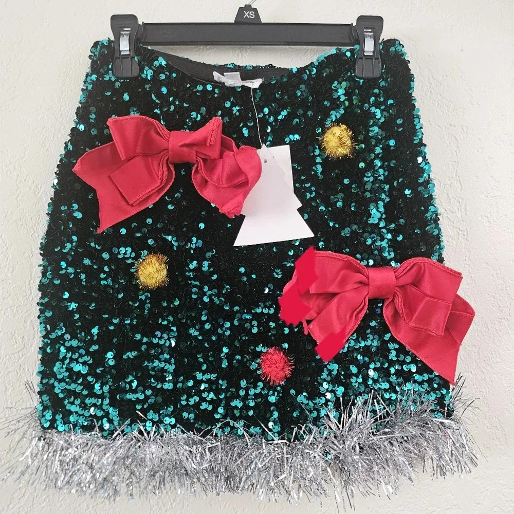 Love on a hanger tinsel festive emerald sequin mini skirt nwt ugly sweater Xs